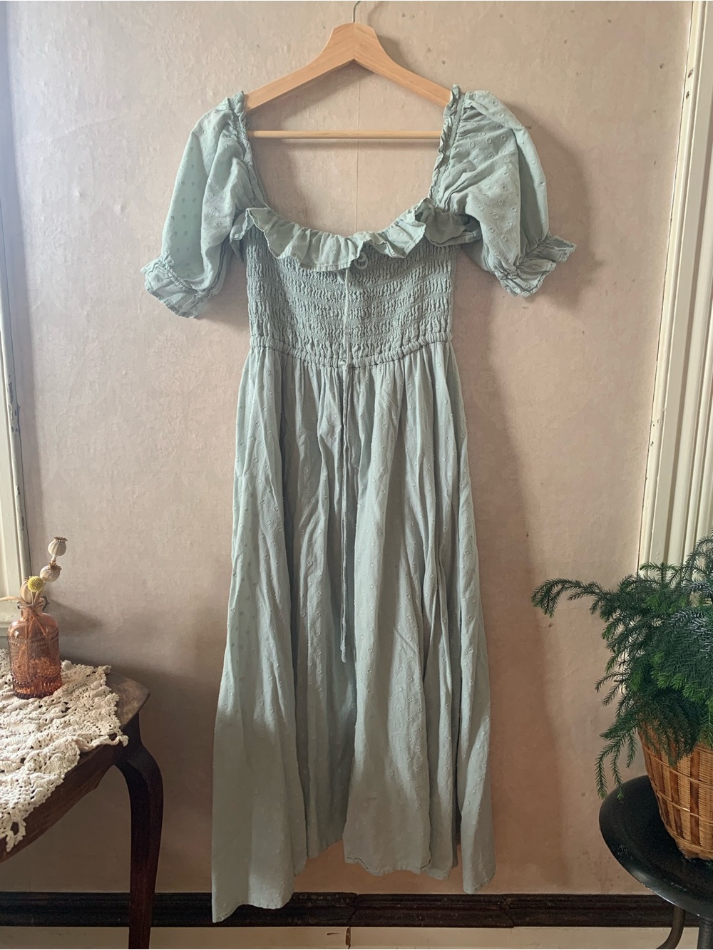 Light Sage Swiss dot Puff Sleeve Smocked Midi Dress Sz S